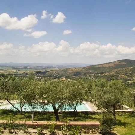 Sleeps 12 Pool Air Con Wifi