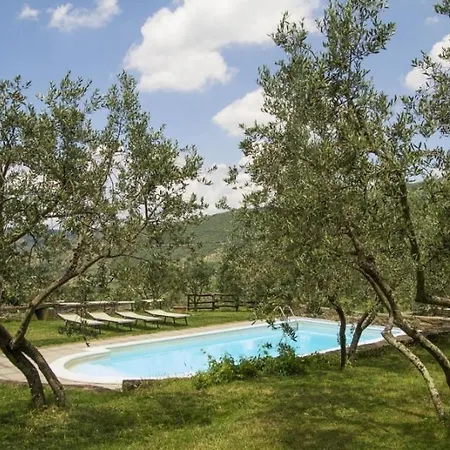 Sleeps 12 Pool Air Con Wifi Cortona