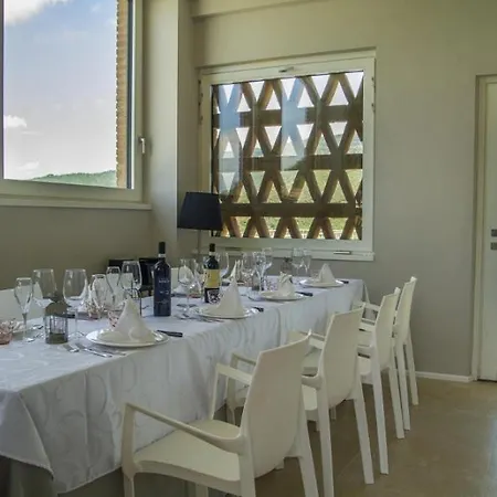 Sleeps 12 Pool Air Con Wifi Villa